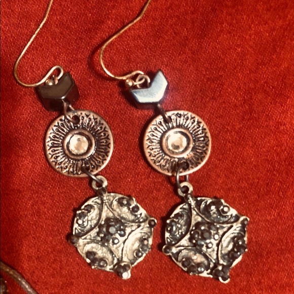 Rustic Necklace and Earring Set - Picture 2 of 3